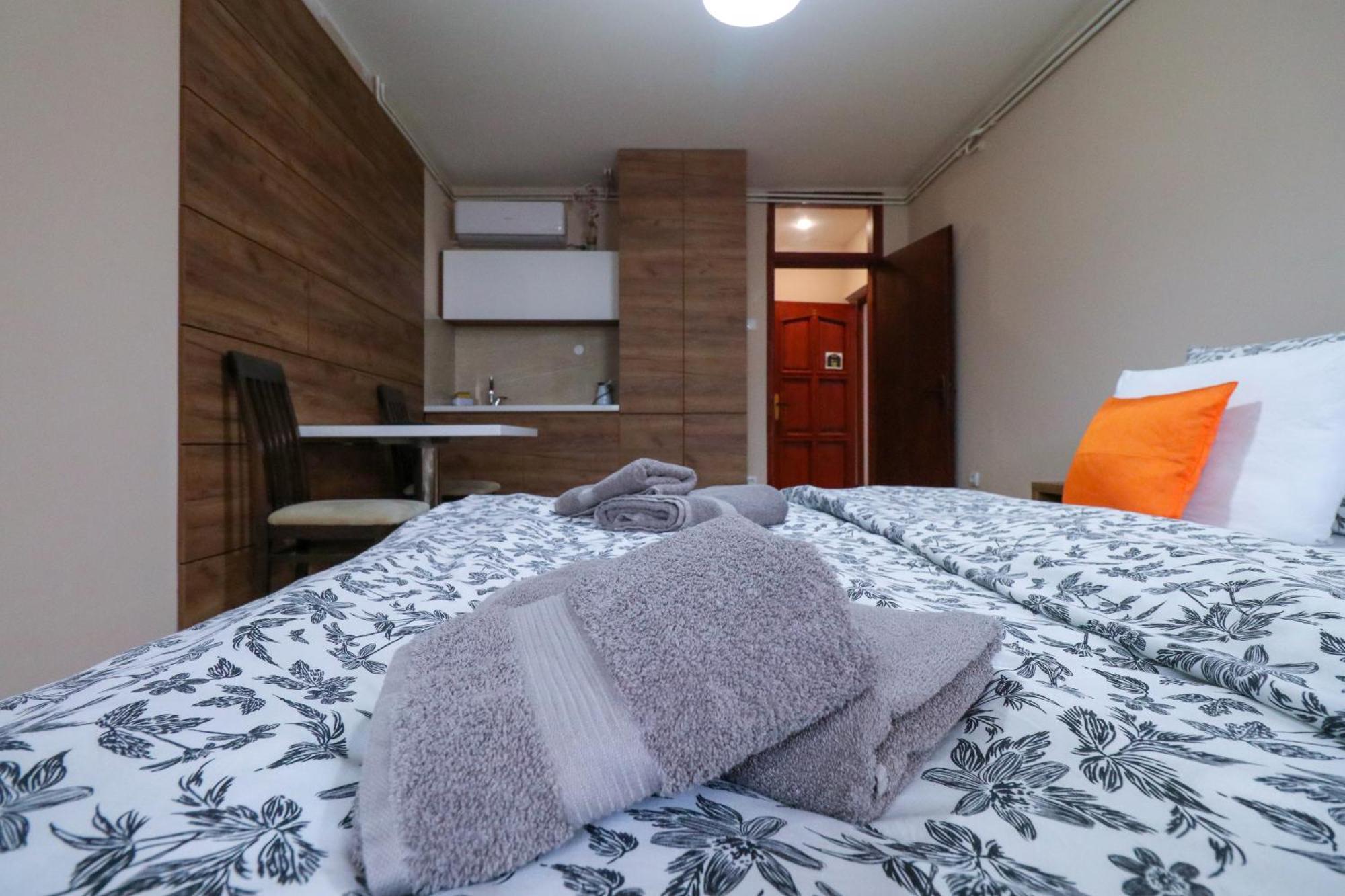 Studio Apartments Maksimovic Ni 외부 사진